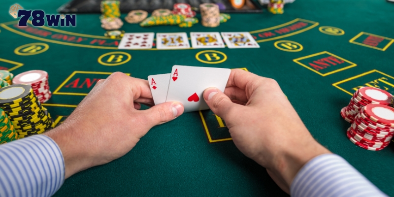 Poker: Kỹ Năng Chiến Lược Và Tâm Lý